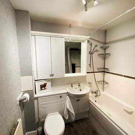 New Super 2 Bedroom Flat In Falkirk Exterior photo