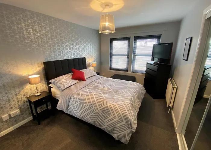New Super 2 Bedroom Flat In Falkirk