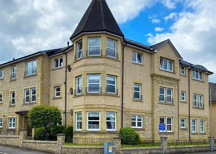 New Super 2 Bedroom Flat In Falkirk